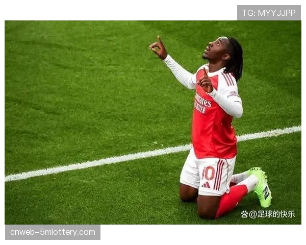 埃泽两战热刺独进5球，北伦敦德比杀手封神