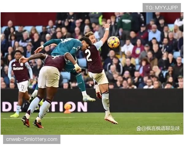 阿斯顿维拉2-0曼联，豪取联赛主场八连胜