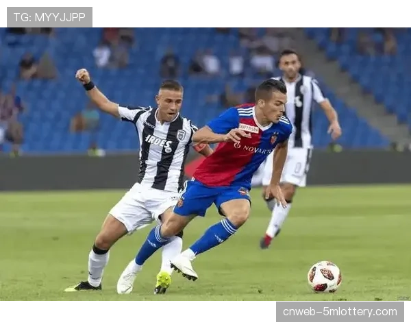 观察:德甲中游球队欧战疲软,双线作战暴露阵容深度短板 观察:德甲中游球队欧战疲软,双线作战暴露阵容深度短板